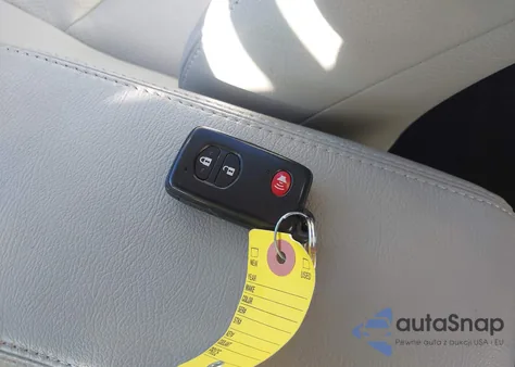 2012 Toyota Prius Two из США, поврежденный, VIN JTDKN3DU7C1491352